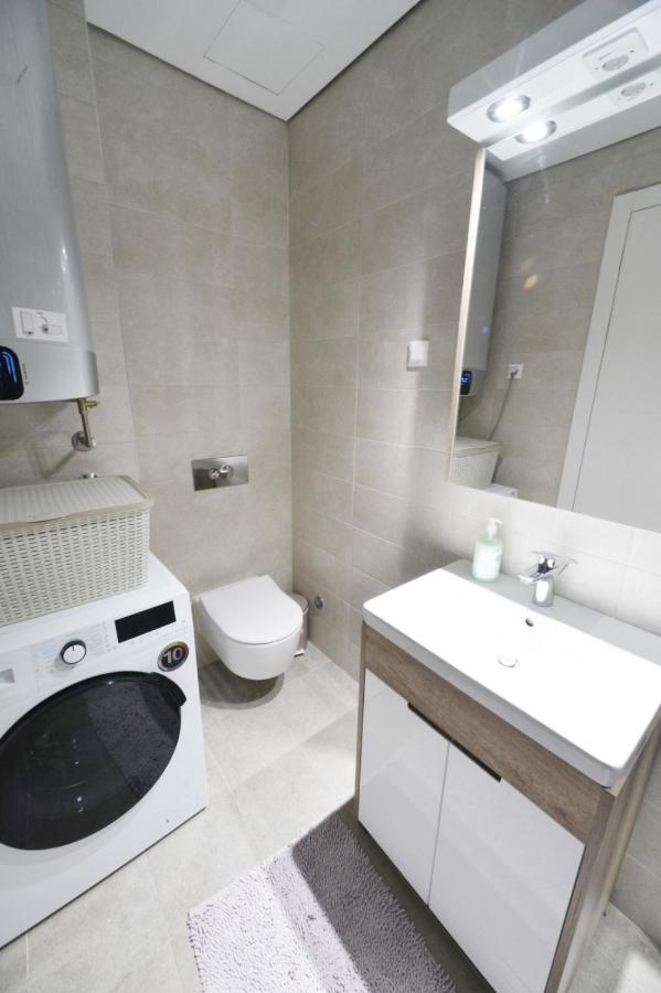 Duki New Belgrade Appartement Buitenkant foto